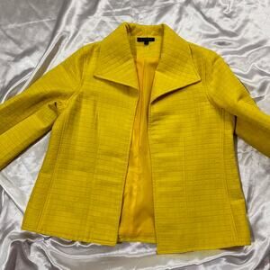Yellow blazer